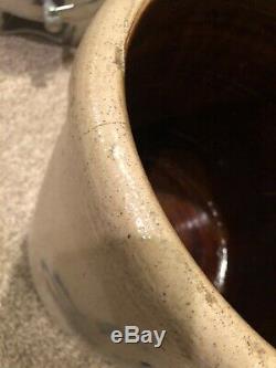 1800s 5 Gallon Lazy Eight Beesting Salt Glazed Stoneware Crock