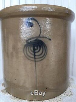 1800s SIGNED SALT GLAZE RED WING STONEWARE CO 2 GAL. CROCK WithCOBALT BEEHIVE