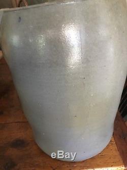 1800s Stoneware salt glaze cobalt crock
