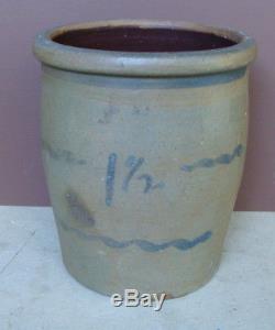 19th C saltgaze stoneware 1 1/2 gal. Crock w cobalt
