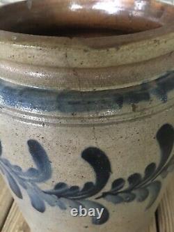 Antique 2 Gallon Stoneware Crock with Lid Cobalt Decorated Att. Remmey