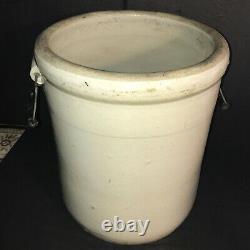 Antique Monmouth Western Stoneware 8 Gallon Crock wood wire bale handles NICE