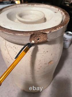 Antique Primitive Salt Glaze Stoneware Pottery Butter Churn Crock