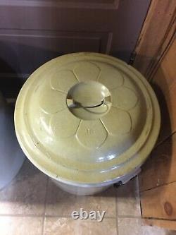 Antique Red Wing Stoneware Crock with Lid 15 Gallon Excellent Condition