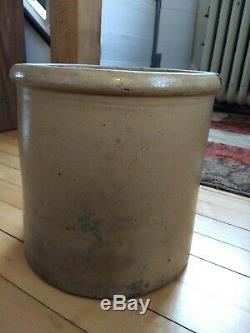 Antique Salt Glaze 2 Gallon Bee Sting Crock Red Wing Stoneware 1877-1895