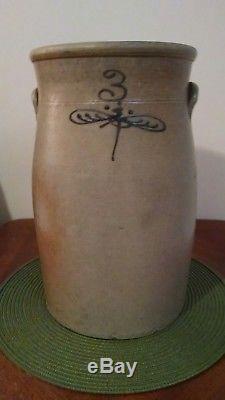 Antique Salt Glazed Stoneware Crock 3 Gallon