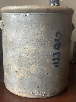 Antique Stoneware 3 Gallon Crock With Unusual Blue Cobalt Decoration