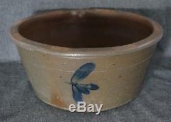 Blue Decorated Stoneware 1 Gal. BATTER BOWL with Pouring Spout 11 UNSIGNED