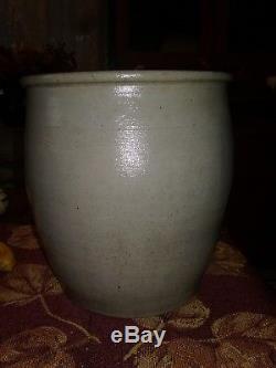 Cowden And Wilcox 1 1/2 Gallon Harrisburg PA Decorated Stoneware Crock