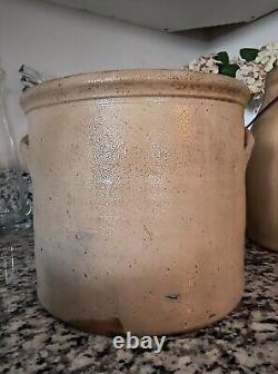 E. W. Farmington Antique Stoneware Crock late 19th century