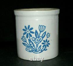 Early (1905 1925) 1 1/2 QT. 5 7/8 Blue Stenciled Floral Stoneware Crock ILL