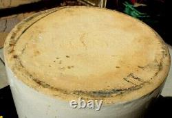 LARGE Antique CROWN 8 GALLON ROSEVILLE POTTERY STONE WARE CROCKRed Wing Size