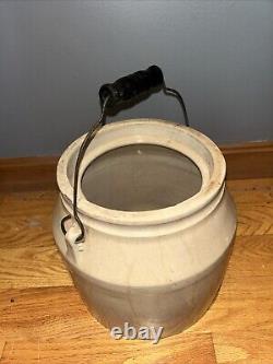 Large 19th Century Salt Glazed Stoneware Crock With Handle And Top 11 In Tall