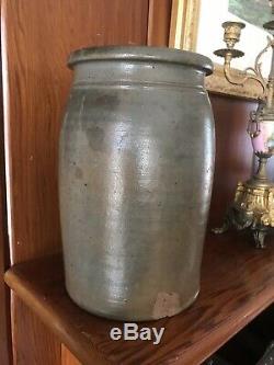 Lovely Antique A. Conrad Shinnston West Virginia 1 gal. Stoneware Crock Jar