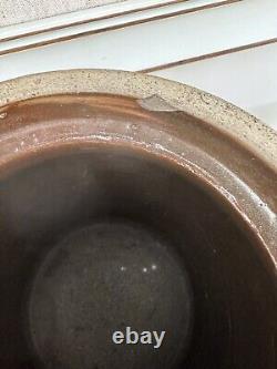 Mid 19th Century Stoneware Churn crock With Lid