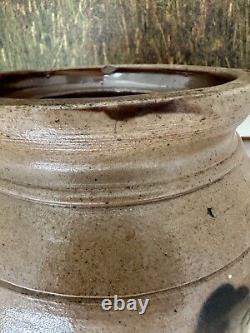 Mid 19th Century Stoneware Churn crock With Lid