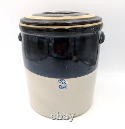 Nice Antique 3 Gallon Stoneware Crock with Dual Tone Coloring Complete with Lid
