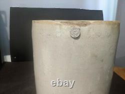 Red Wing Union Stoneware Co. 6 Gallon Crock Antique with 4 Wing