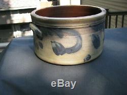 SMALL ANTIQUE BLUE DECORATED STONEWARE CAKE CROCK / Attr Remmey