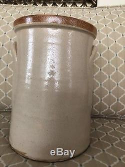 Vintage 1 1/2 Gallon Salt Glaze Stoneware Crock With Colbalt Blue Flower Rare