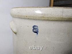Vintage Antique American Stoneware Crock No. 8 Gallon