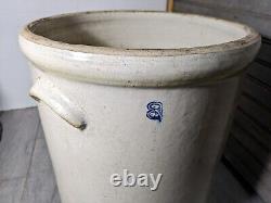 Vintage Antique American Stoneware Crock No. 8 Gallon