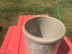 Vintage Antique Crock 5 Gal Red Wing Union Stoneware Co. Red Wing Minn Beautiful