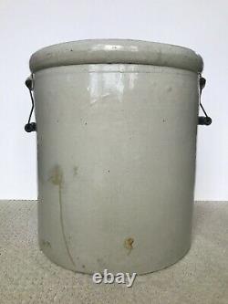 Vintage Antique Red Wing Union Stoneware 10 Gallon Crock, very good condition