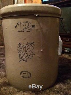 Western Stoneware Company 12 Gallon Crock Leaf On Side Antique